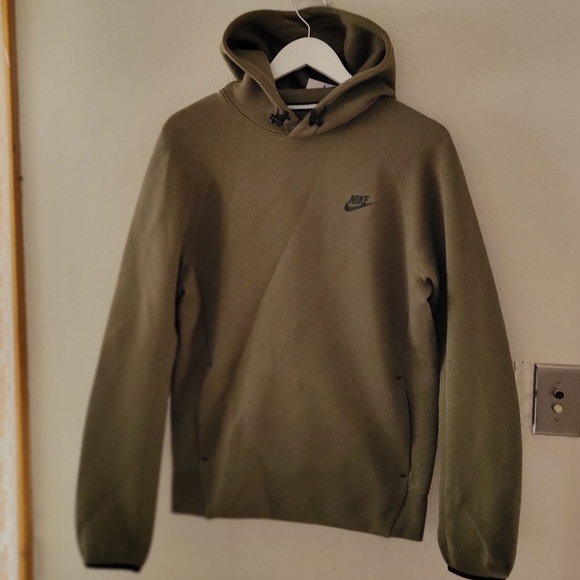 Nike Sportswear Tech Fleece Pullover Hoodie - olive - Picture 8 of 14